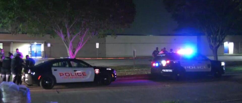 Man dead, woman hurt after shooting outside Fort Bend ISD school, police say