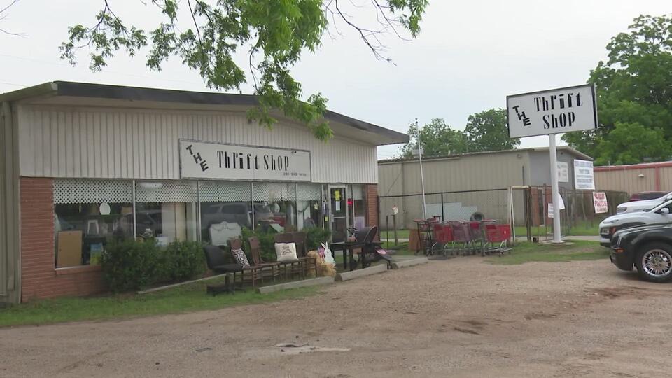 ‘$4,000 behind on rent’ | Fort Bend County thrift shop issued eviction notice
